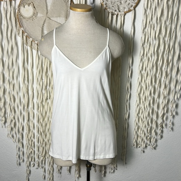 Sundance Silk Panel Short Sleeve Shirt with Embroidery Detail and Layering Tank - Picture 8 of 11